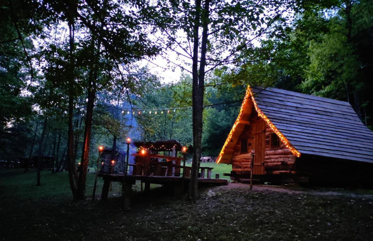 Готель Kolibe - Robinson Camp Kupa Netretic Екстер'єр фото