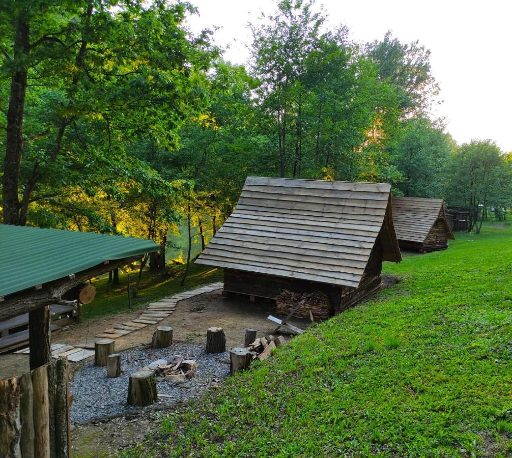 Готель Kolibe - Robinson Camp Kupa Netretic Екстер'єр фото