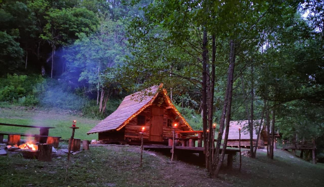 Готель Kolibe - Robinson Camp Kupa Netretic Екстер'єр фото